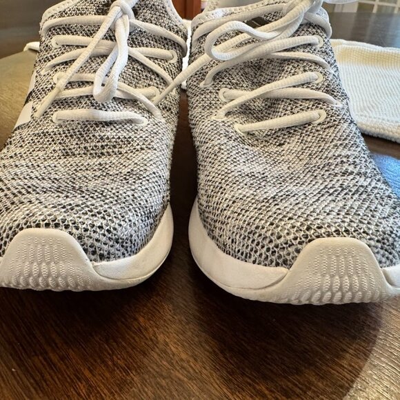 Adidas Womens Size 10 Cloudfoam Pure Gray Running Shoes Sneakers - Picture 4 of 10